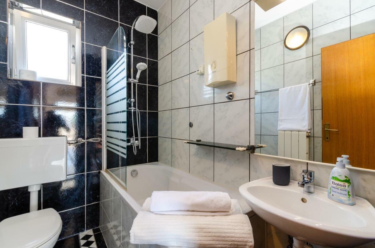 Apartments Vukovic セルツェ エクステリア 写真